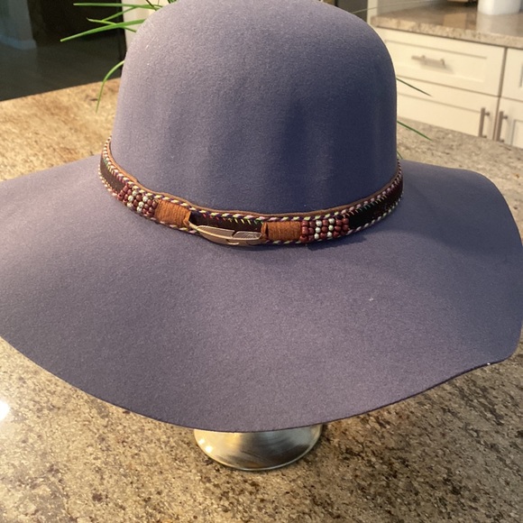 NWOT floppy hat - Picture 2 of 6